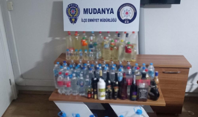 Mudanya'da yılbaşı öncesi 127 litre sahte alkol ele geçirildi