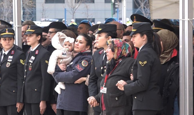 Şehit Uzman Çavuş memleketine uğurlandı