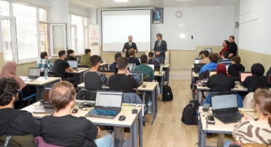 Siber Vatan Programı’nın Bursa ayağında ilk ders başladı
