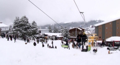 2025’in ilk hafta sonunda turistler Uludağ’a akın etti