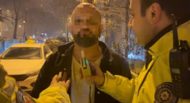 Alkollü yakalanan sürücü gazetecileri tehdit etti