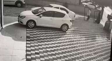 Altın ve para hırsızı kameralara yakalandı