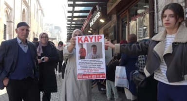 Baba-oğul tarihi çarşıda gezerken birbirini kaybetti