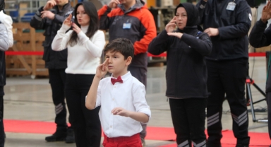 Büyükşehir’de hizmet artık bir işarete bakıyor