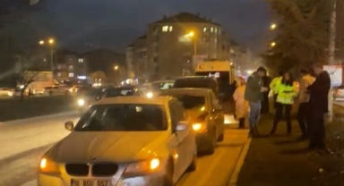 İnegöl'de zincirleme kaza: 2 yaralı