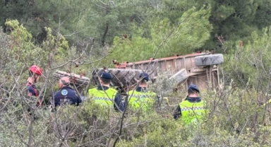 İznik'te traktör şarampole yuvarlandı: 1 ölü, 1 yaralı