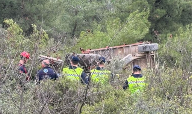 İznik'te traktör şarampole yuvarlandı: 1 ölü, 1 yaralı