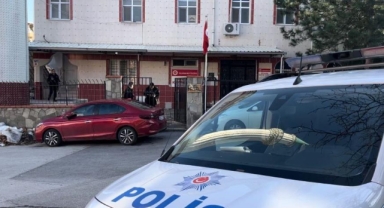Kardeşiyle yürürken eski eşi tarafından ateş açıldı: 2 yaralı