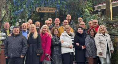 Lise arkadaşları 40 yıl sonra buluştu