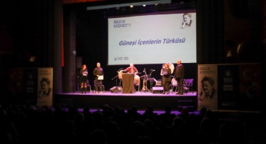 'Mavi gözlü dev' şiirlerle anıldı