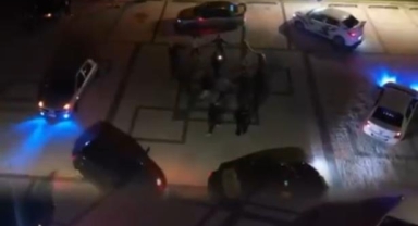 Otomobilleriyle ‘kutu kutu pense' oynadılar