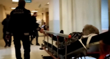 Psikolojik sorunları olan genç babasını bıçakladı