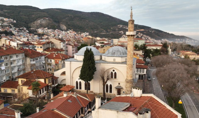 Şehadet Camii'nde çökme tehlikesi