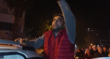 Sevenleri hastanenin önüne akın etti