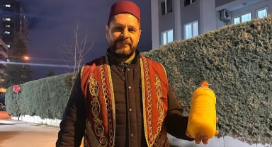 Soğuk kış gecelerinin derinlerinden gelen ses: