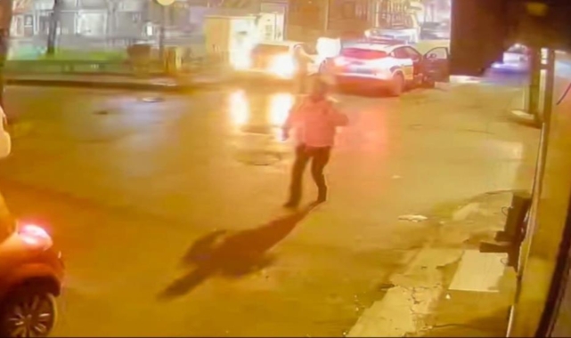 Uygulamadan kaçan alkollü sürücü polis aracına çarptı
