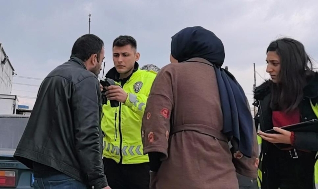 Yakıt almaya geldi alkolden ceza yedi