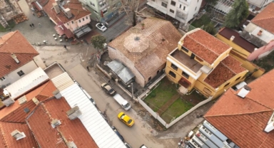 700 yıllık medresenin içerisine yapılanlar isyan ettirdi