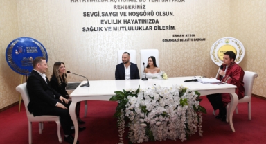 Başkan Aydın, 14 Şubat Sevgililer Günü’nde nikah kıydı
