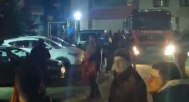 Bursa'da korkutan baca yangını: 2 bina tahliye edildi