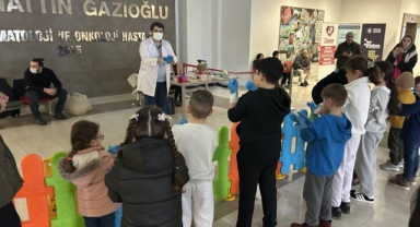 Büyükşehir’den tedavi gören çocuklara moral