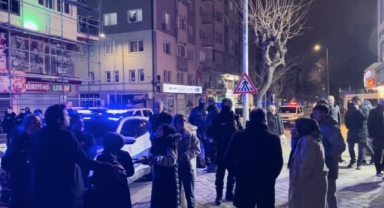 İki esnafın tartışmasında bıçaklar konuştu : 2 yaralı