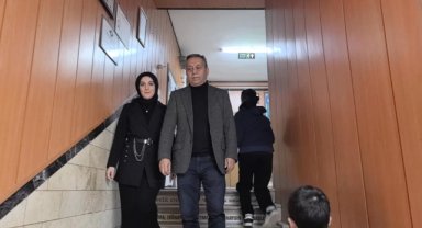 İlkokul öğretmeni ile aynı okulda mesai arkadaşı oldu