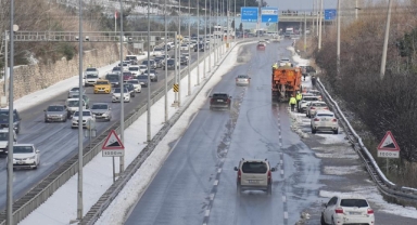 Kardan kapanan Mudanya yolu açıldı