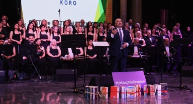 Osmangazi'de sevgilileri buluşturan konser