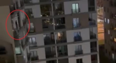 Sinir krizi geçirdi, ne var ne yok camdan aşağı attı