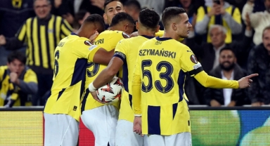 Tarihi gol Szymanski'den geldi