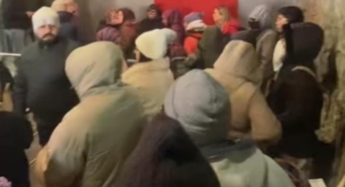 Teleferik gecikti, metrelerce kuyruk oluştu
