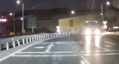 Ters yöne giren tır faciaya davetiye çıkardı