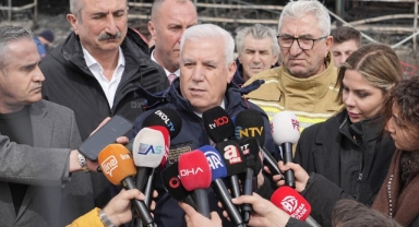 Başkan Bozbey, Uludağ'da yanan otel'i inceledi