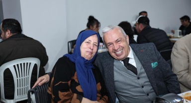 Başkan Özdemir aşevinde vatandaşlarla iftar yaptı