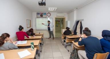 Bursa Büyükşehir, üniversite adaylarının yanında