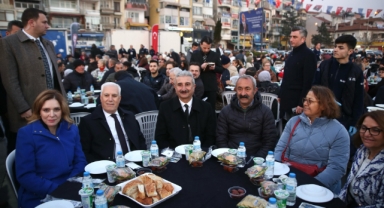 Büyükşehir’den Gemlik’te 3000 kişilik iftar sofrası