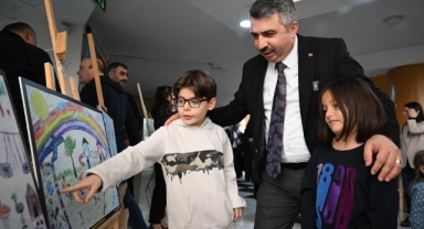 Çocuklar hayallerindeki parkı resmetti