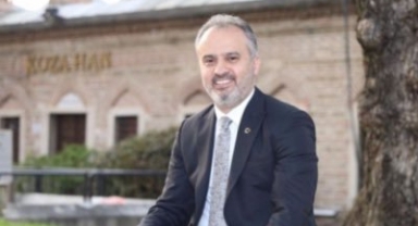 Eski Büyükşehir Belediye Başkanı Aktaş'tan Özel'e tepki