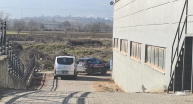 Fabrika bekçisi ölü bulundu