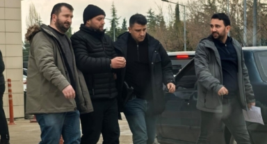 Firari hükümlü pencereden kaçmak isterken yakalandı