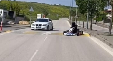Go kart sürücüsü pisti şaşırdı, trafikte drift attı