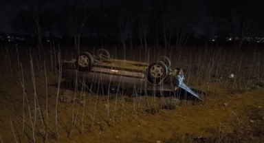 İnegöl'de otomobil tarlaya uçtu: 1 yaralı