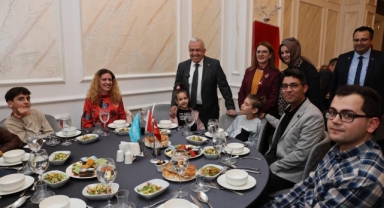 Şadi Özdemir şehit aileleri ve gaziler ile iftar'da buluştu