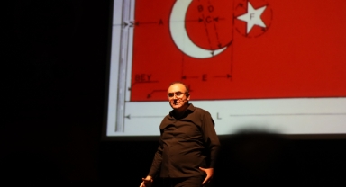 Sunay Akın ile ‘Mahya Işıkları’