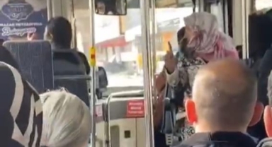 Tanımadığı kadına evlilik teklifi edince yolda indirildi