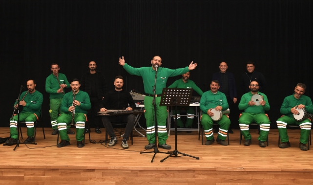 Temizlik işçileri kurdukları orkestra ile konser verecek