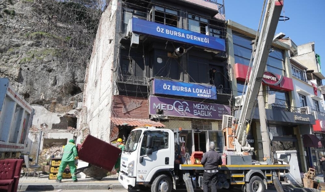 Tophane surları günyüzü'ne çıkıyor