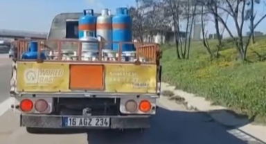 Tüp kamyonunun lastiği seyir halinde patladı