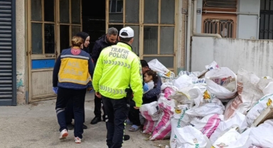1. kattan düşen çocuğu moloz dolu çuvallar korudu